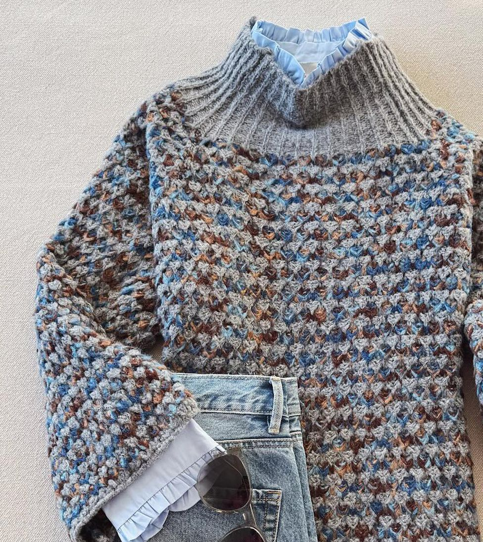 Sablelle Blue Long Sleeve Color Block Sweater
